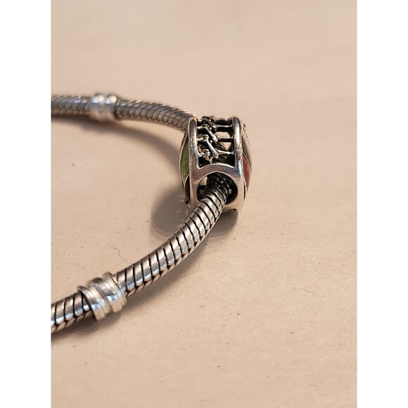 EUC Pandora Radio City Music Hall Charm 2018 Limited Edition Retired With Case - Picture 4 of 7